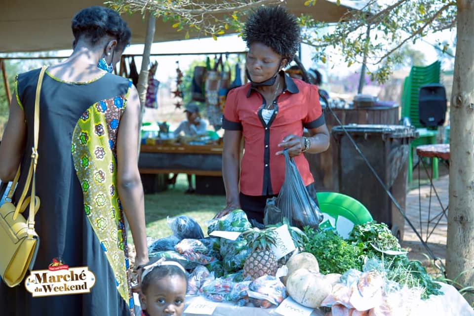 Retour sur le marché du weekend en republique democratique du congo juillet 2020 (85